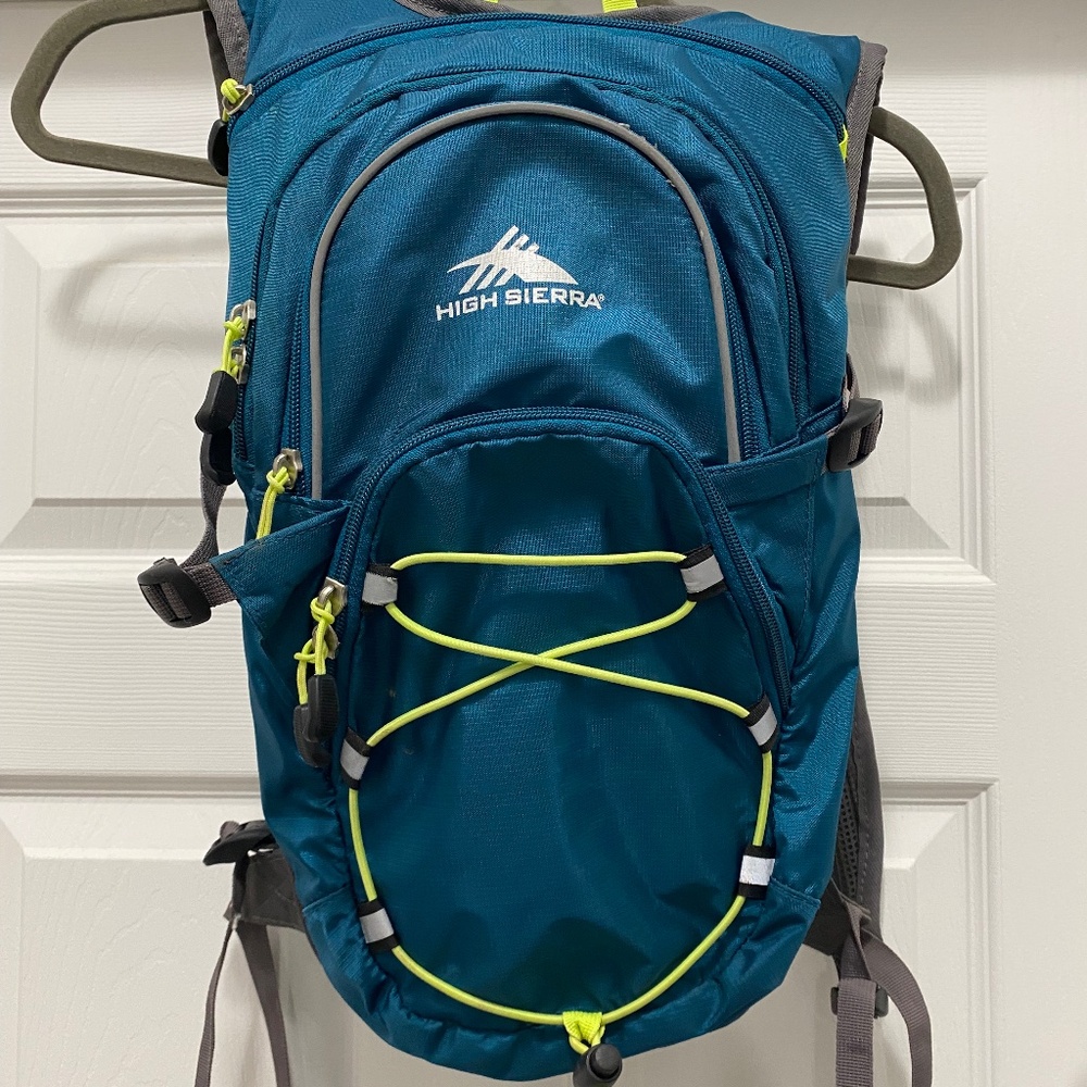 High‎ Sierra Backpack